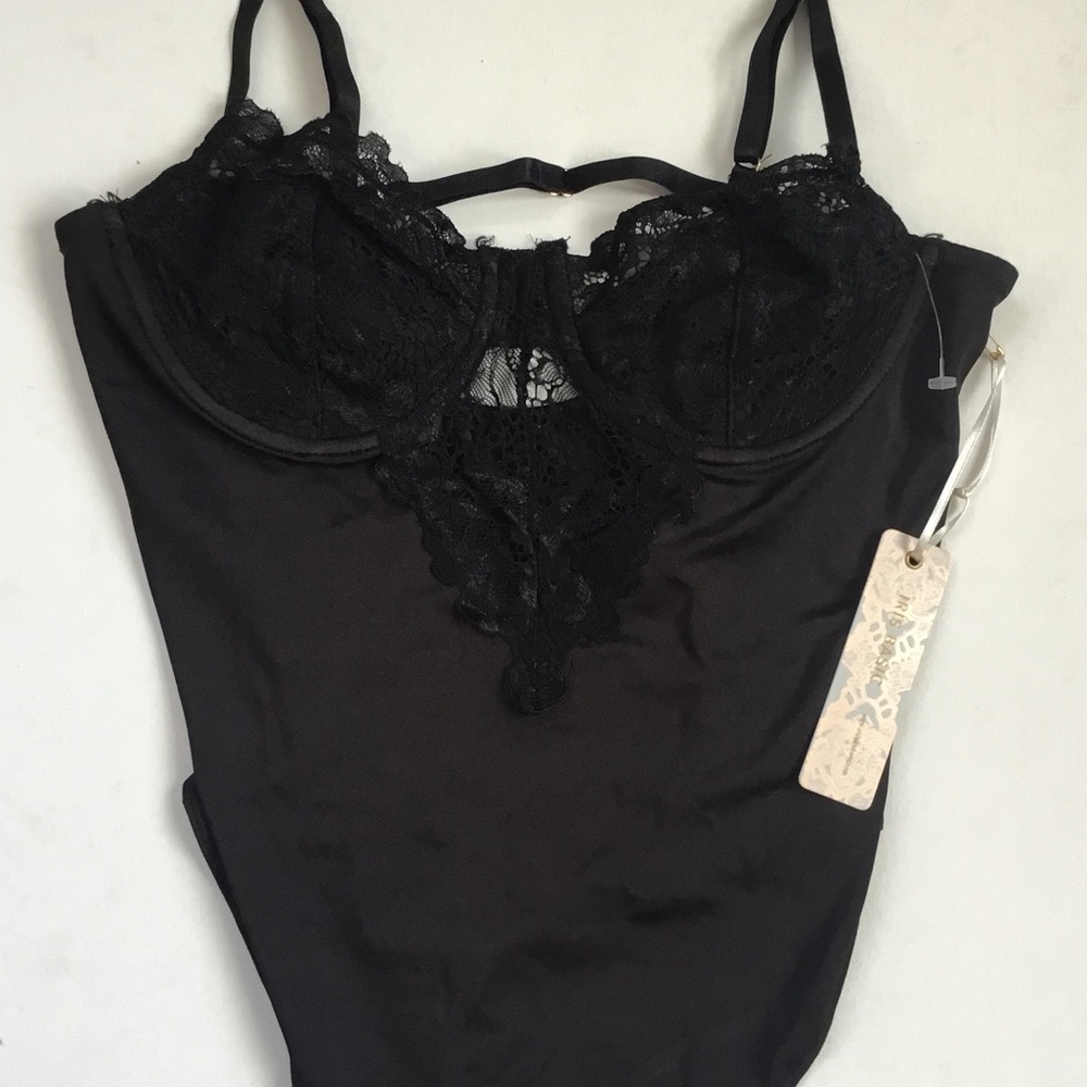 Iris Basic Bodysuit Built-in Bra Snap Closure NWT Whimsigoth